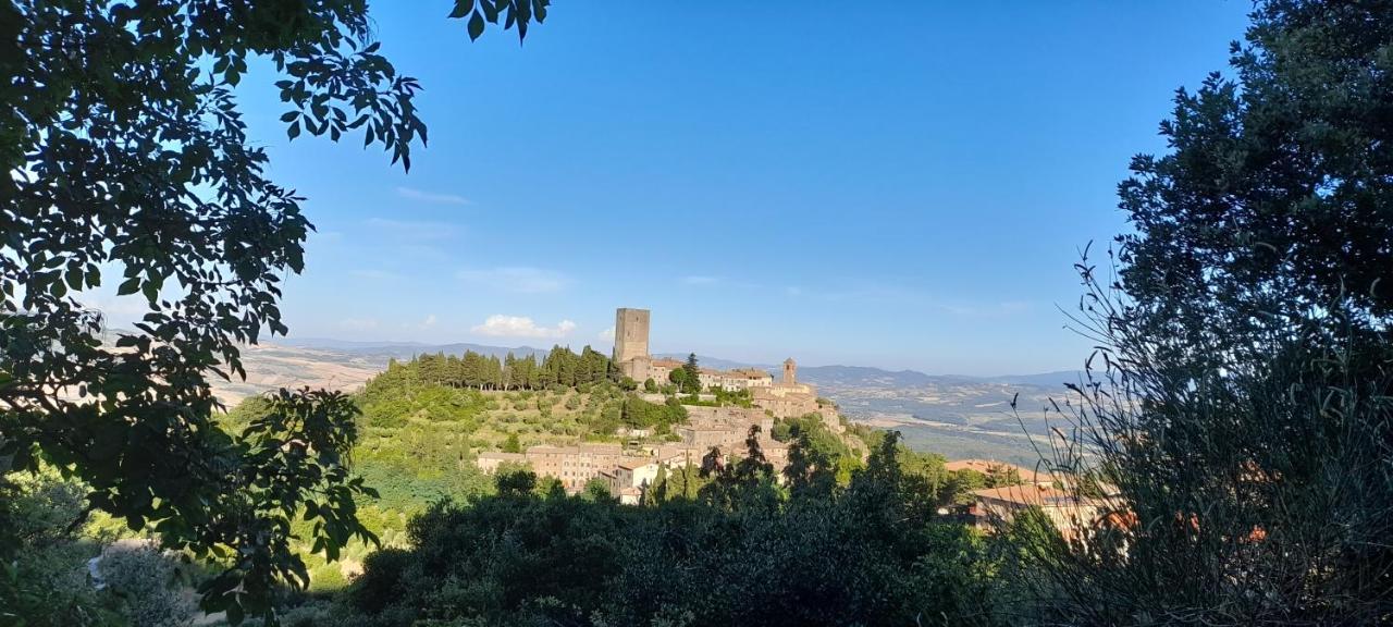 Agora Lägenhet Montecatini Val di Cecina Exteriör bild